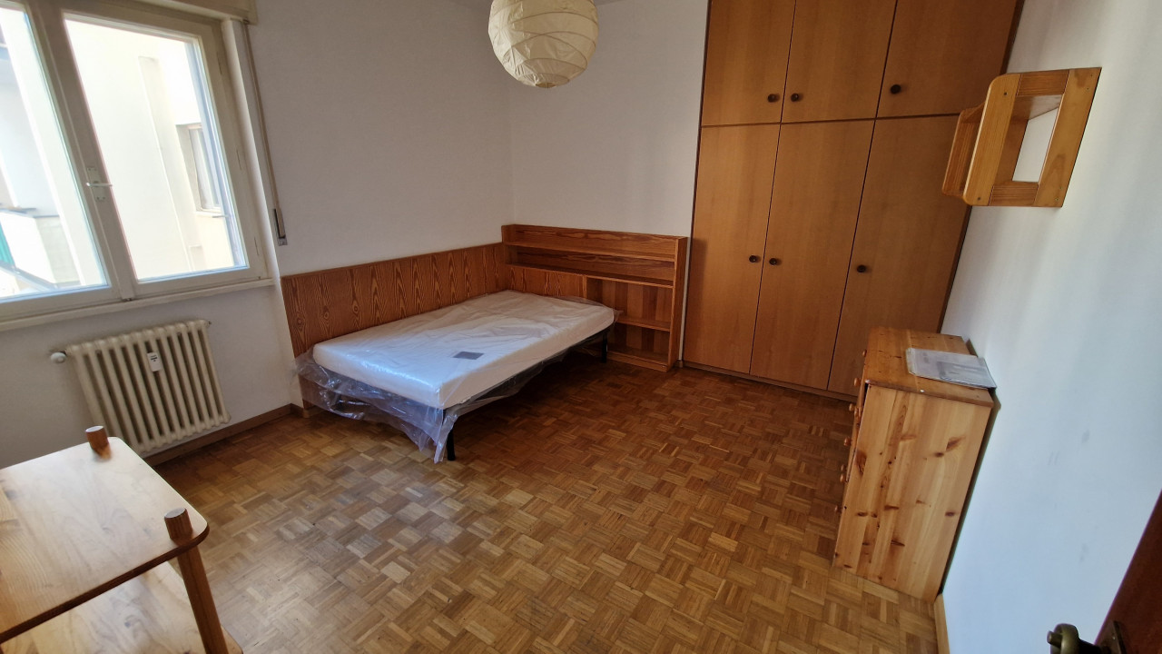 Luminoso monolocale arredato in centro a Bolzano con balcone - Via Andreas Hofer - Andreas-Hofer-Straße